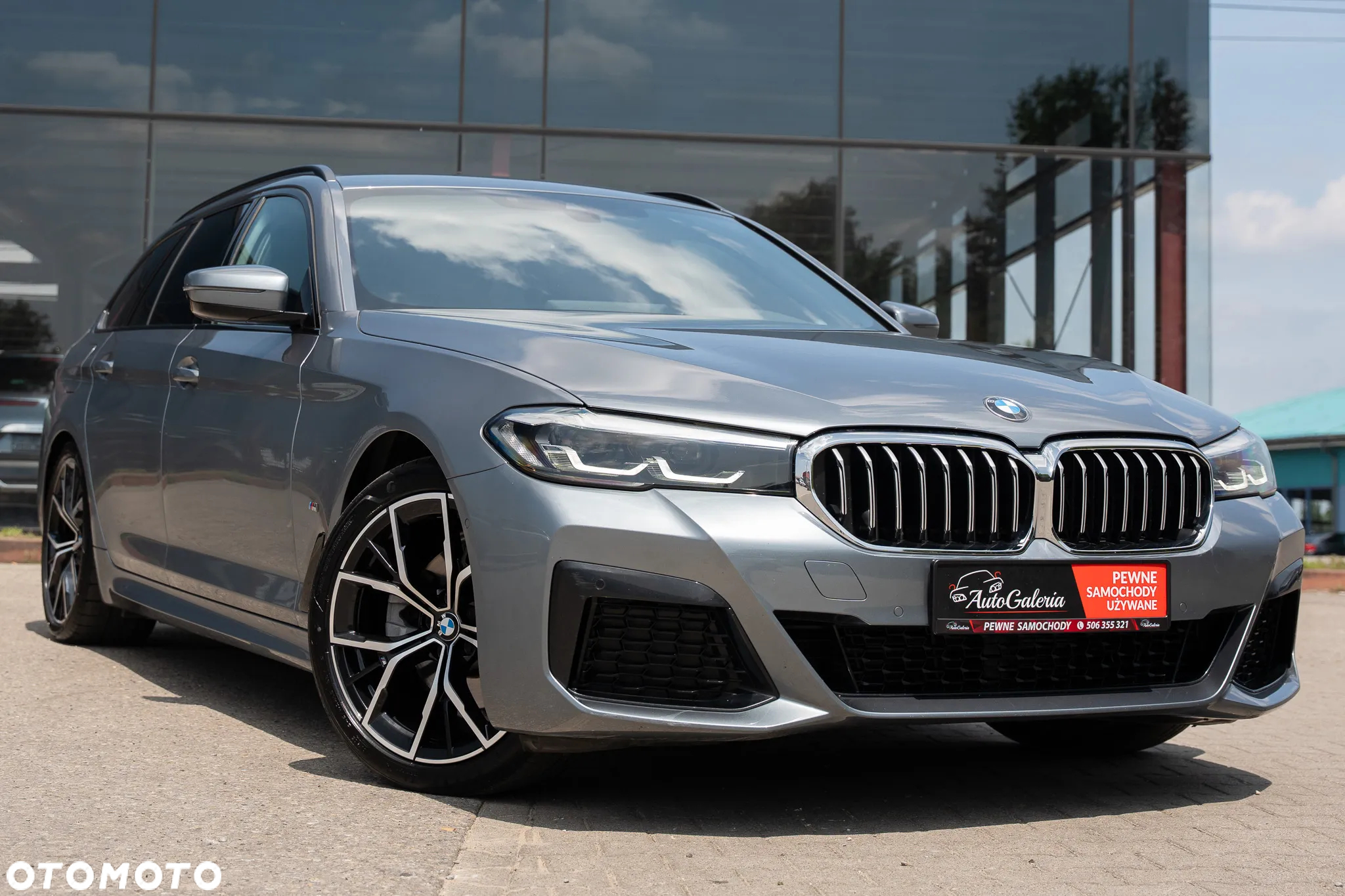 BMW Seria 5 520d xDrive Touring M Sport Edition - 6