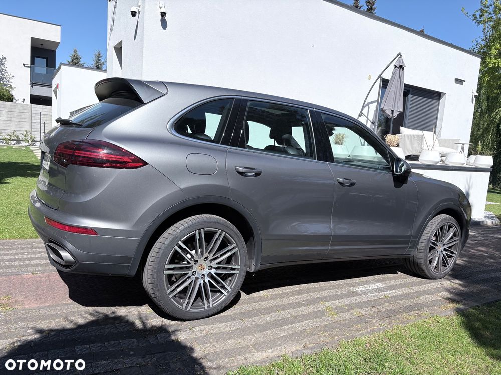 Porsche Cayenne Platinum Edition - 7