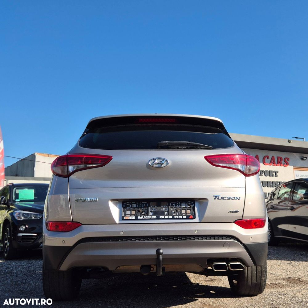 Hyundai Tucson 2.0 CRDI 4WD 6MT Luxury Pack+ - 8
