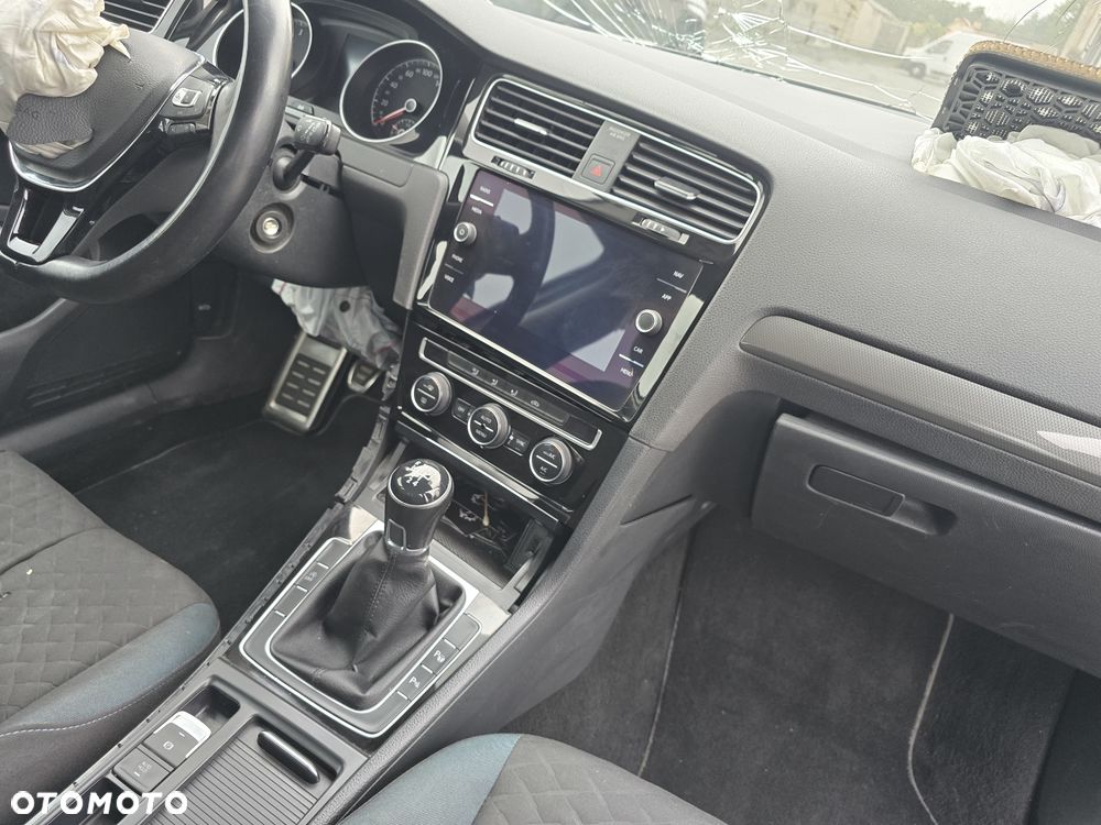 Volkswagen Golf Variant 1.6 TDI (BlueMotion Technology) Comfortline - 16