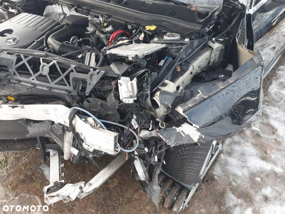 Mercedes-Benz CLA 180 7G-DCT AMG Line Advanced Plus - 10