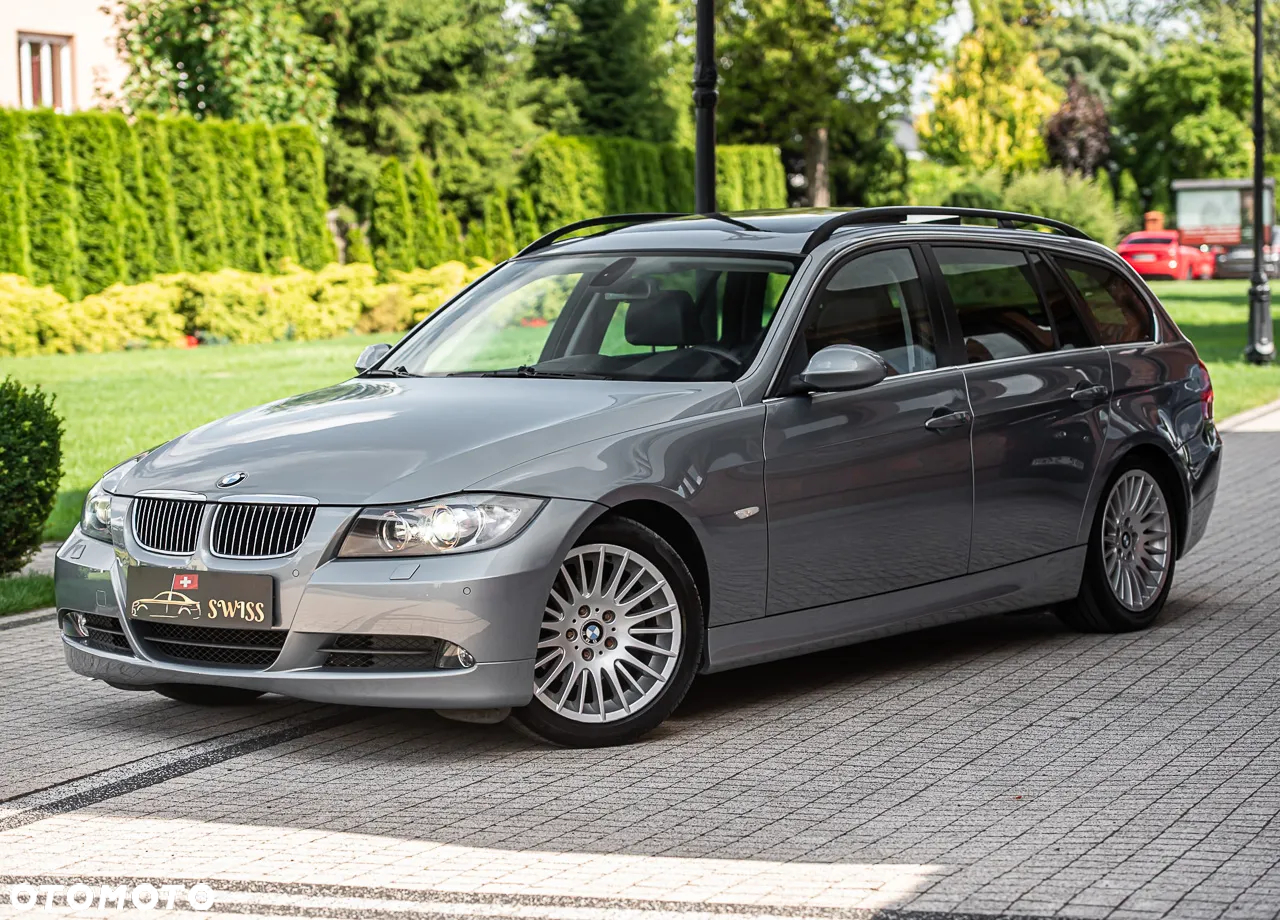 BMW Seria 3 325i Touring - 6