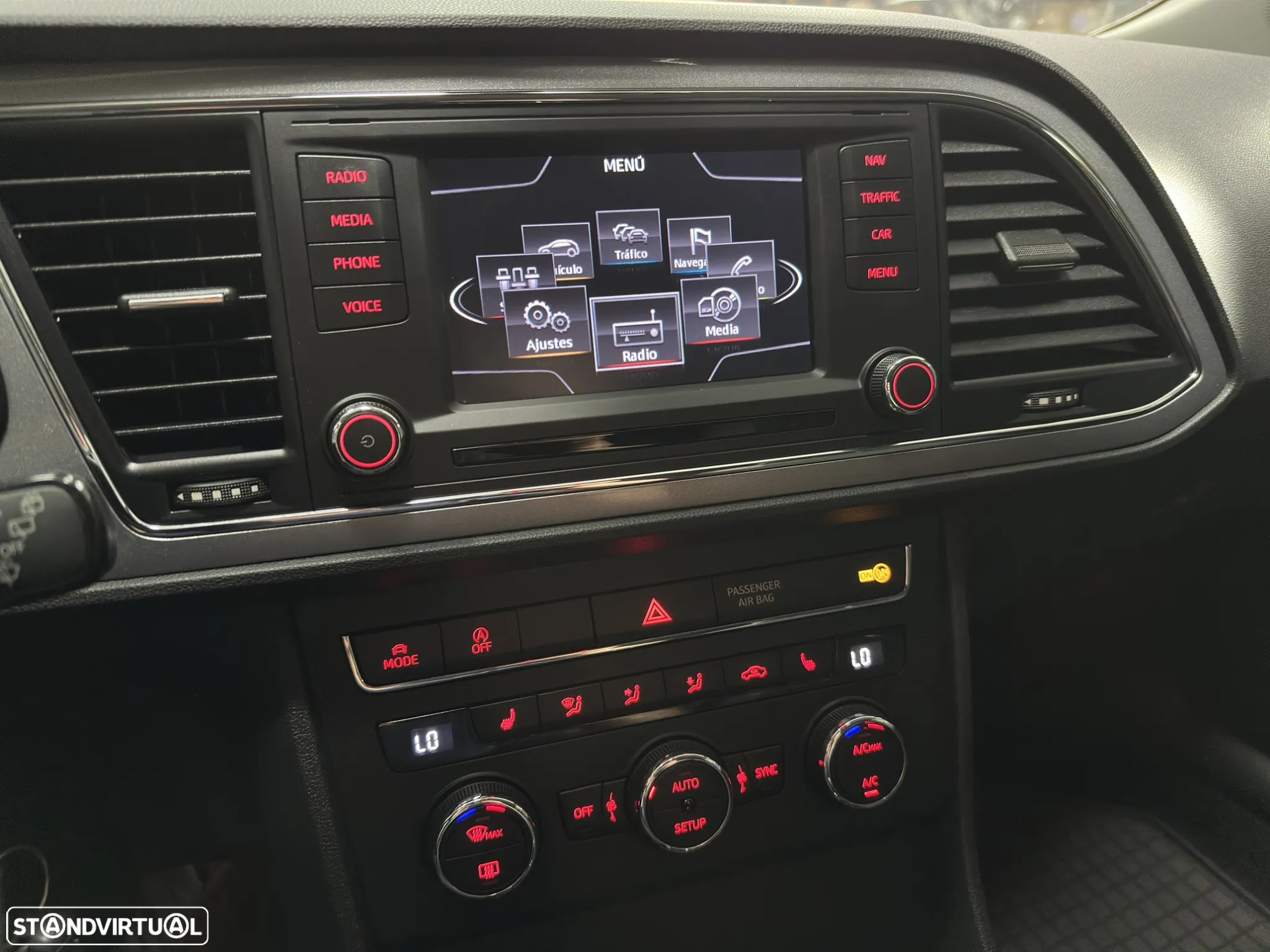SEAT Leon 2.0 TDI DPF FR - 34