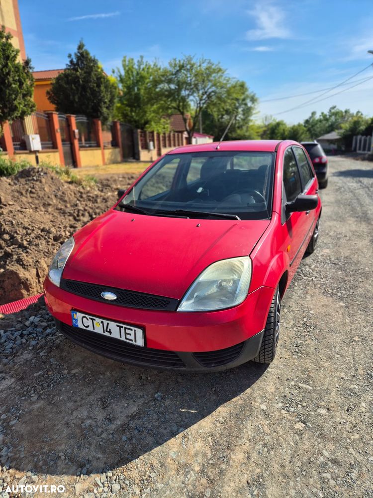 Ford Fiesta 1.3i Ambiente - 1