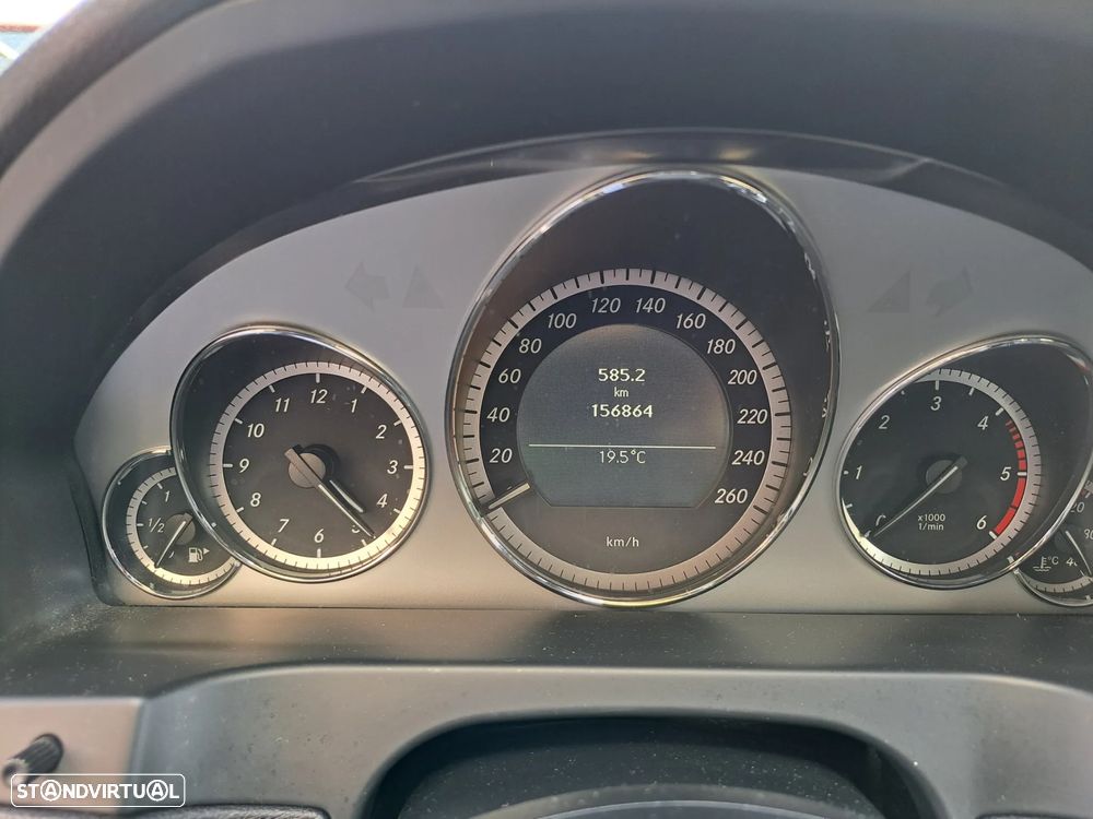 Mercedes-Benz E 250 CDi Avantgarde BlueEfficiency - 3