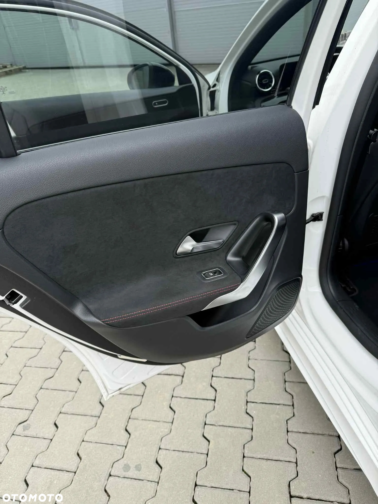 Mercedes-Benz Klasa A 180 AMG Line 7G-DCT - 7