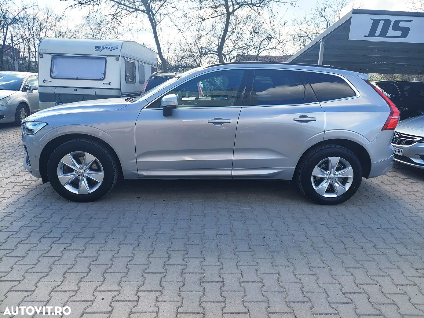 Volvo XC 60 B4 MHEV AWD Momentum Pro - 3