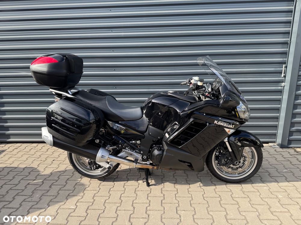 Kawasaki GTR - 2
