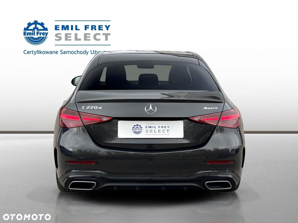 Mercedes-Benz C-Class 2024 photo 4