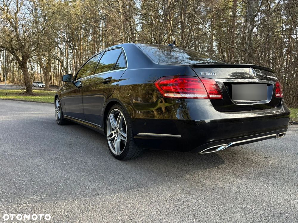 Mercedes-Benz Klasa E 300 BlueTEC HYBRID 7G-TRONIC Avantgarde - 5