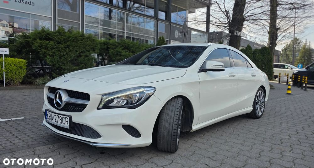Mercedes-Benz CLA 250 7G-DCT UrbanStyle Edition - 11