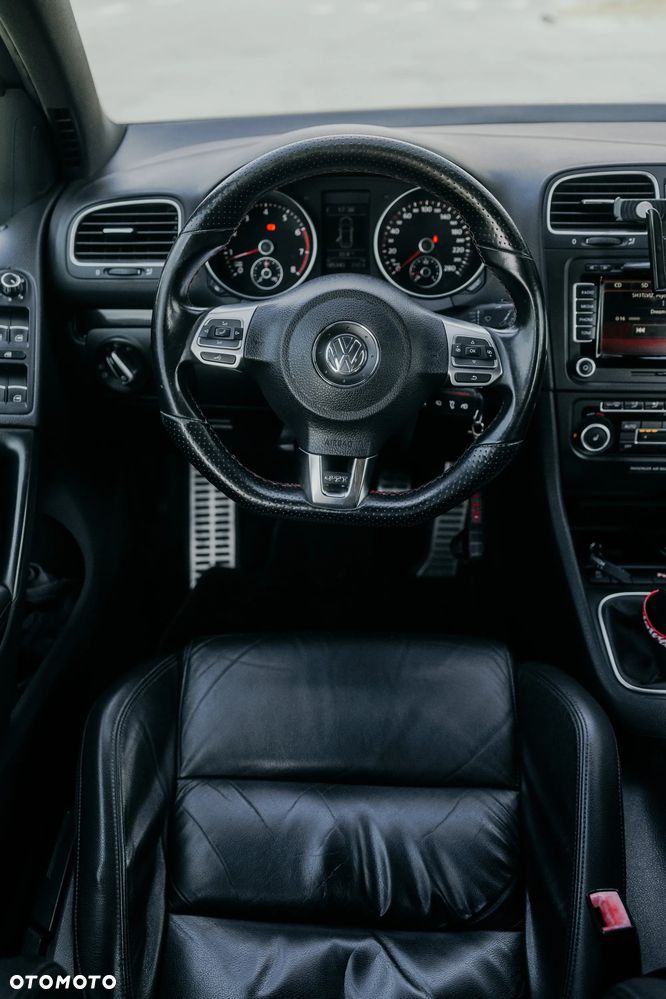 Volkswagen Golf VI 2.0 TSI GTI - 15