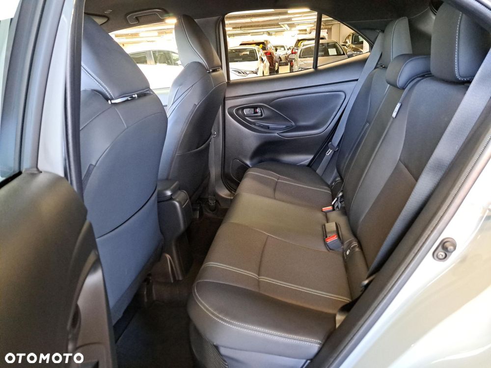 Toyota Yaris Cross - 13