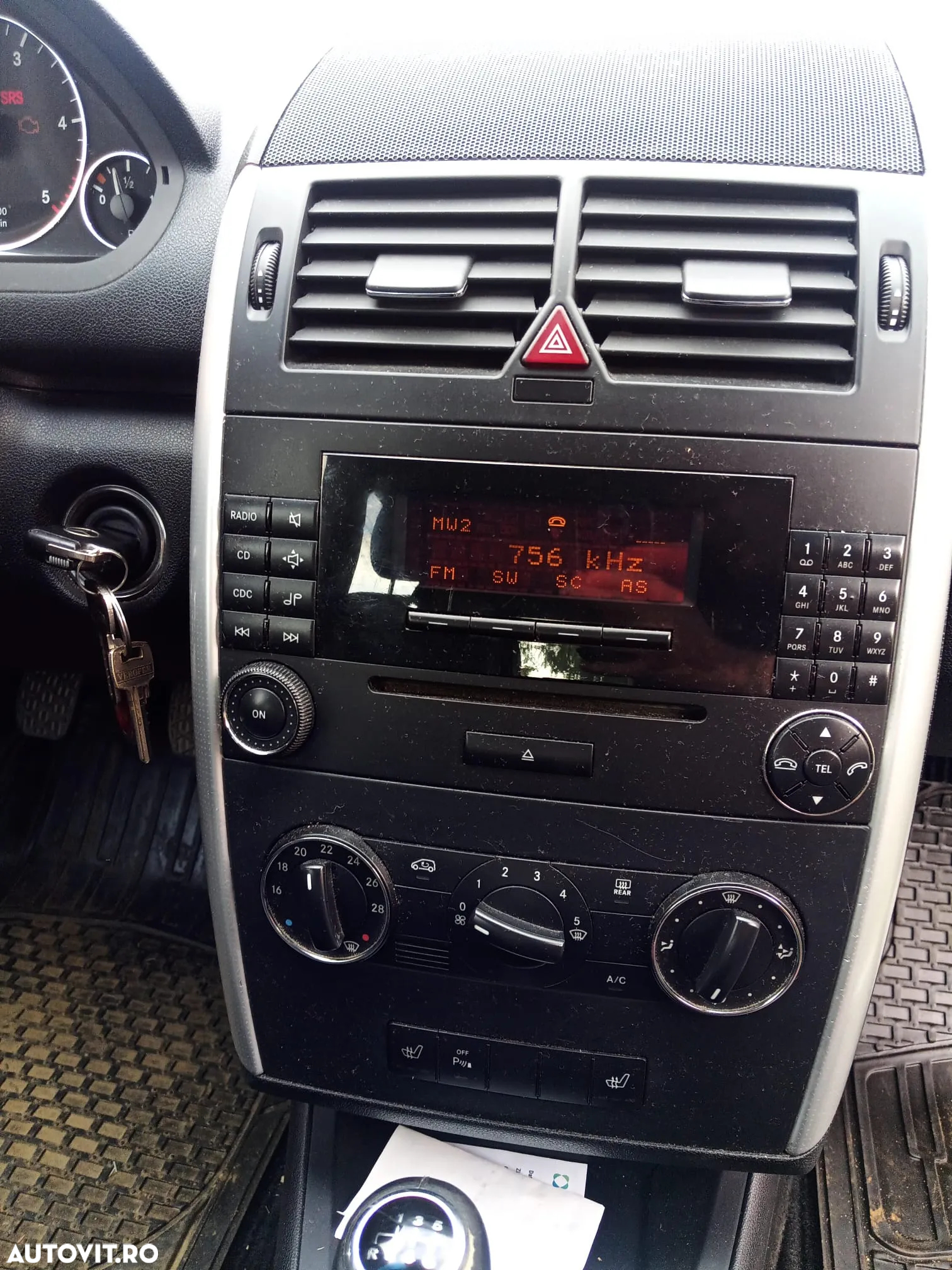 Mercedes-Benz A - 4