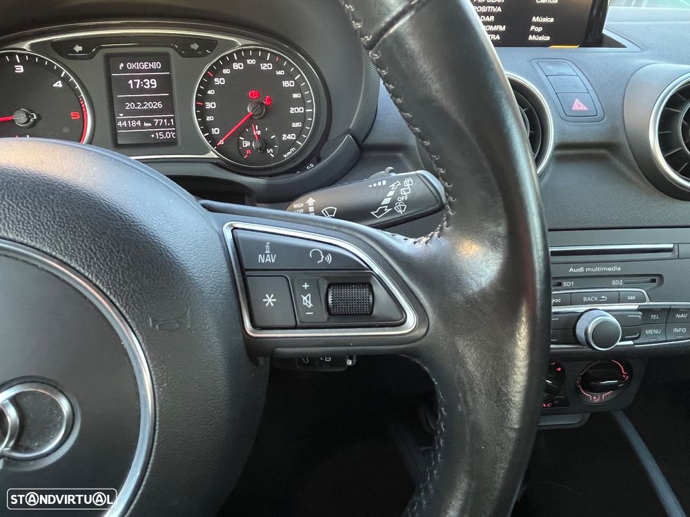 Audi A1 Sportback 1.6 TDI S-line - 31