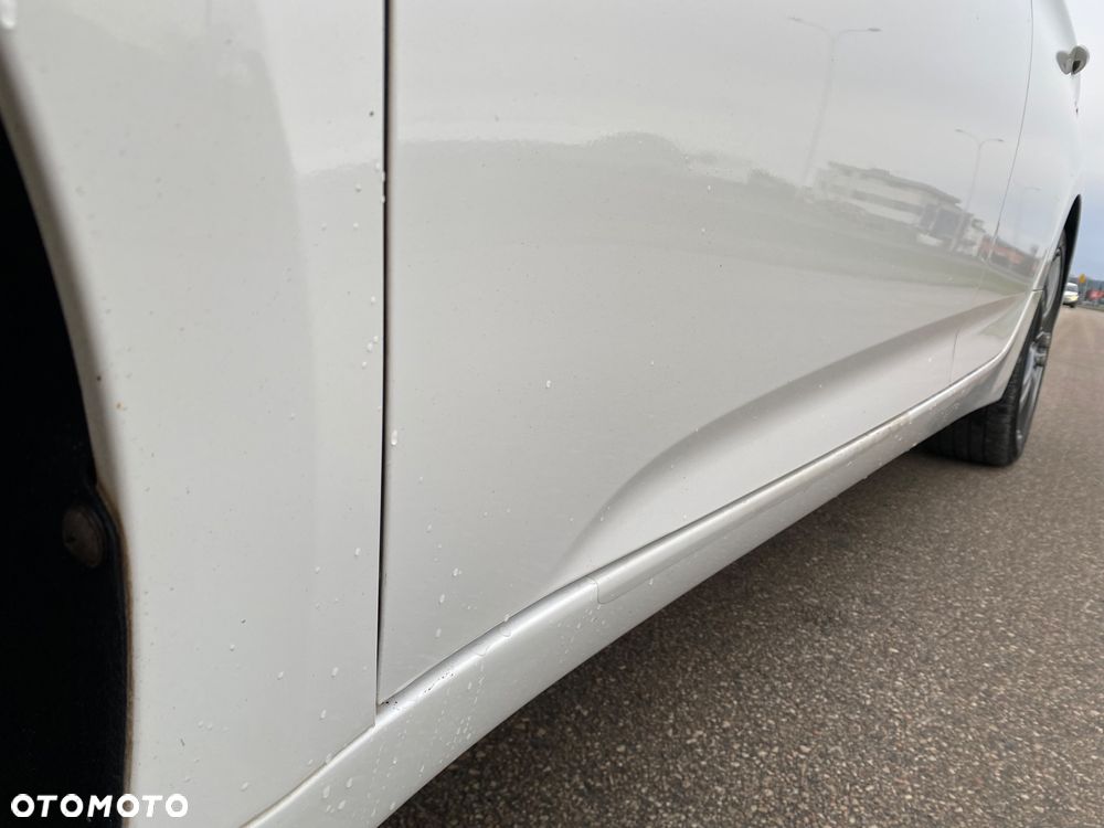 Hyundai i40 i40cw 1.6 Fifa World Cup Edition - 4