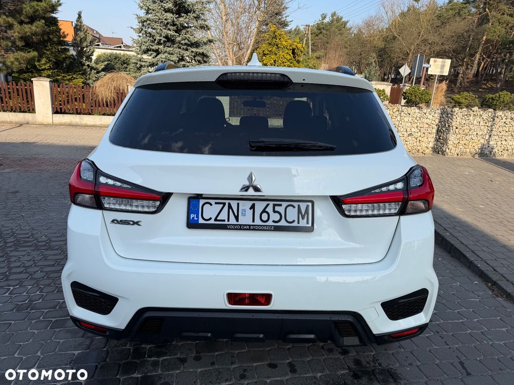Mitsubishi ASX - 9