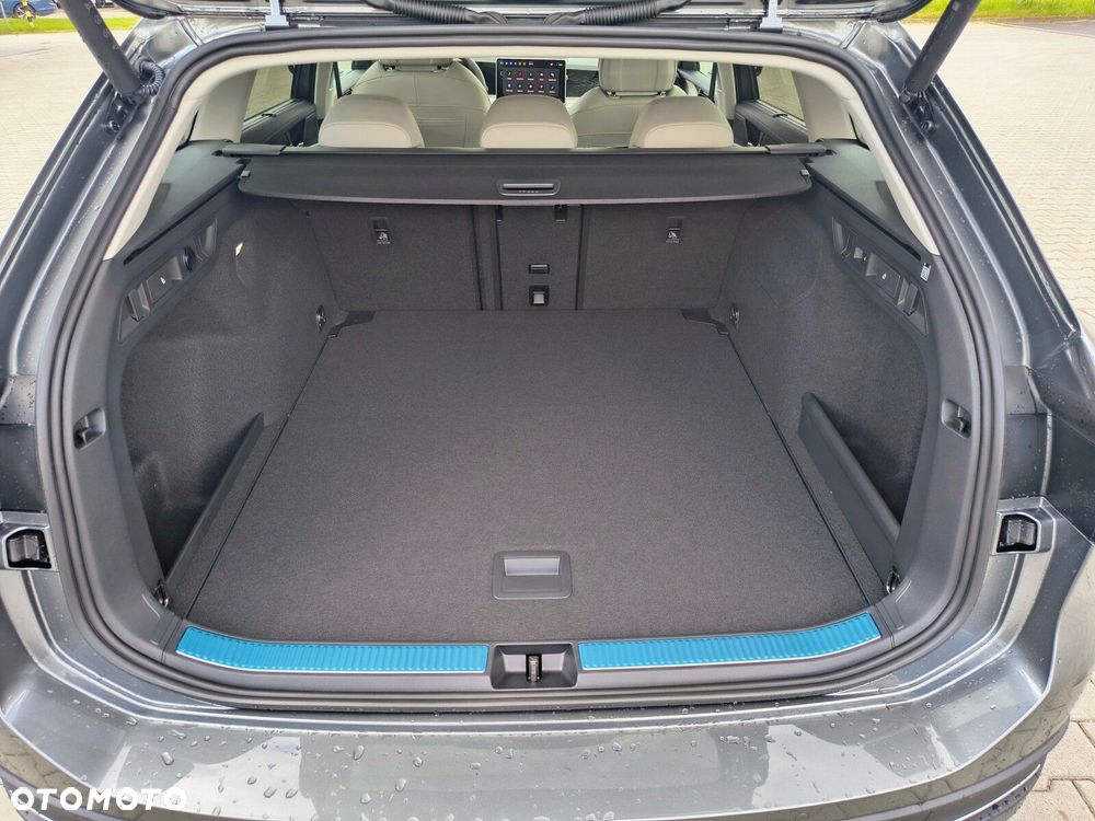 Volkswagen Passat - 34