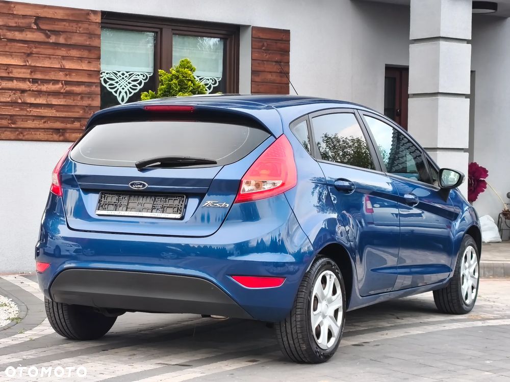 Ford Fiesta 1.3 Ghia - 19