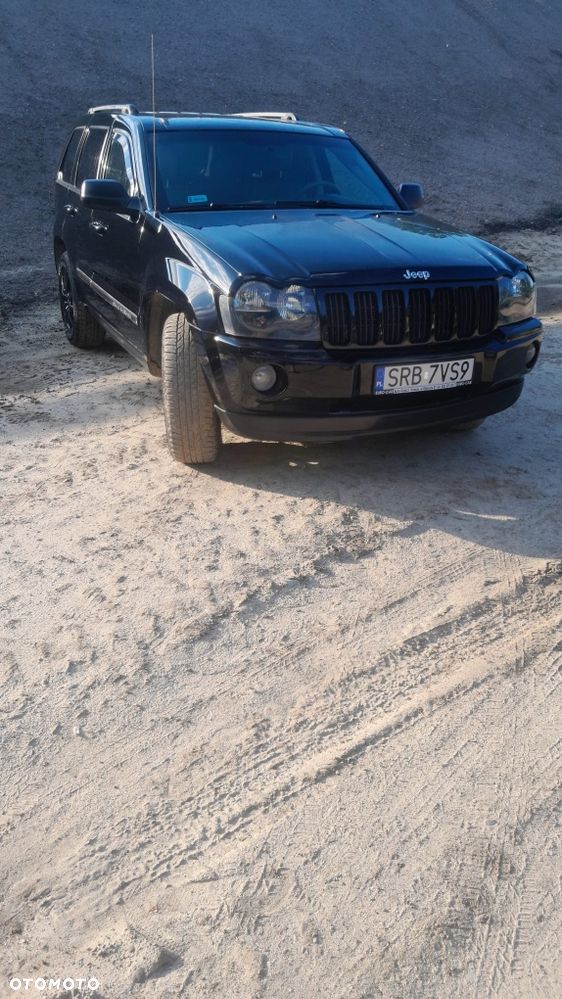 Jeep Grand Cherokee - 8