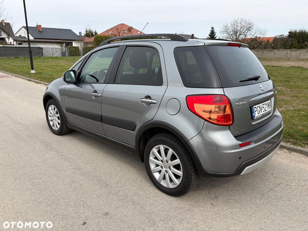 Suzuki SX4 1.6 Comfort - 4