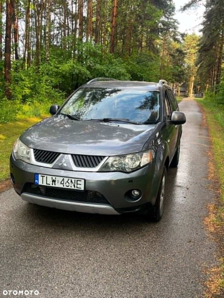 Mitsubishi Outlander 2.0 DID Instyle - 1