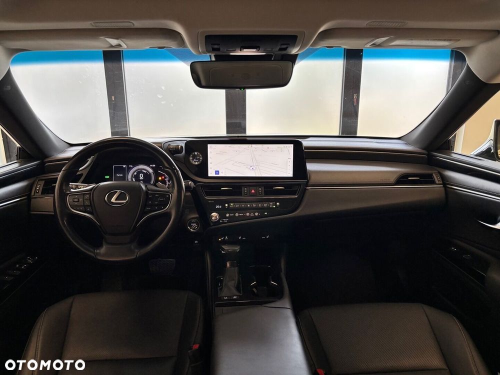 Lexus ES 300h Business Edition - 5