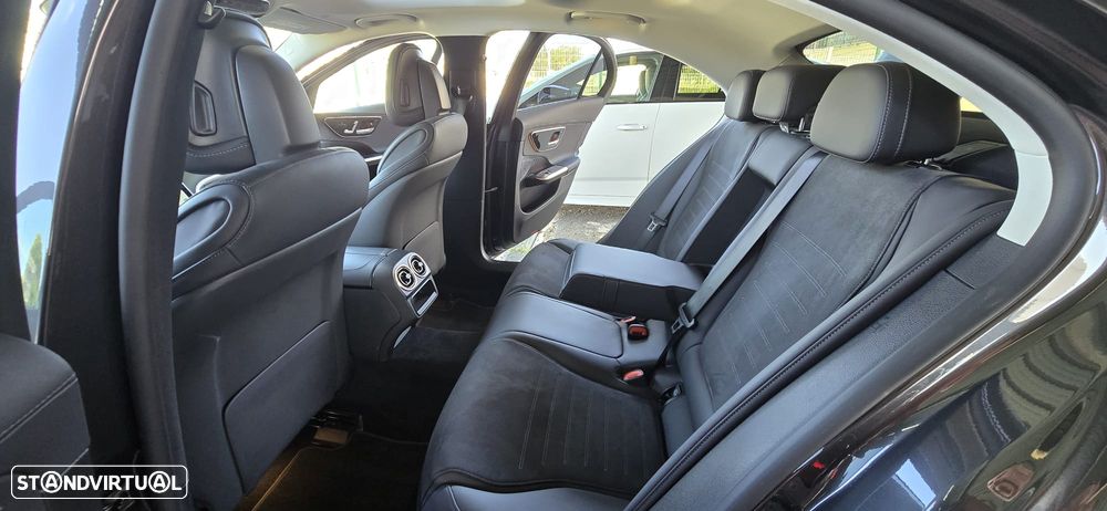 Mercedes-Benz C 300 e AMG Line - 38