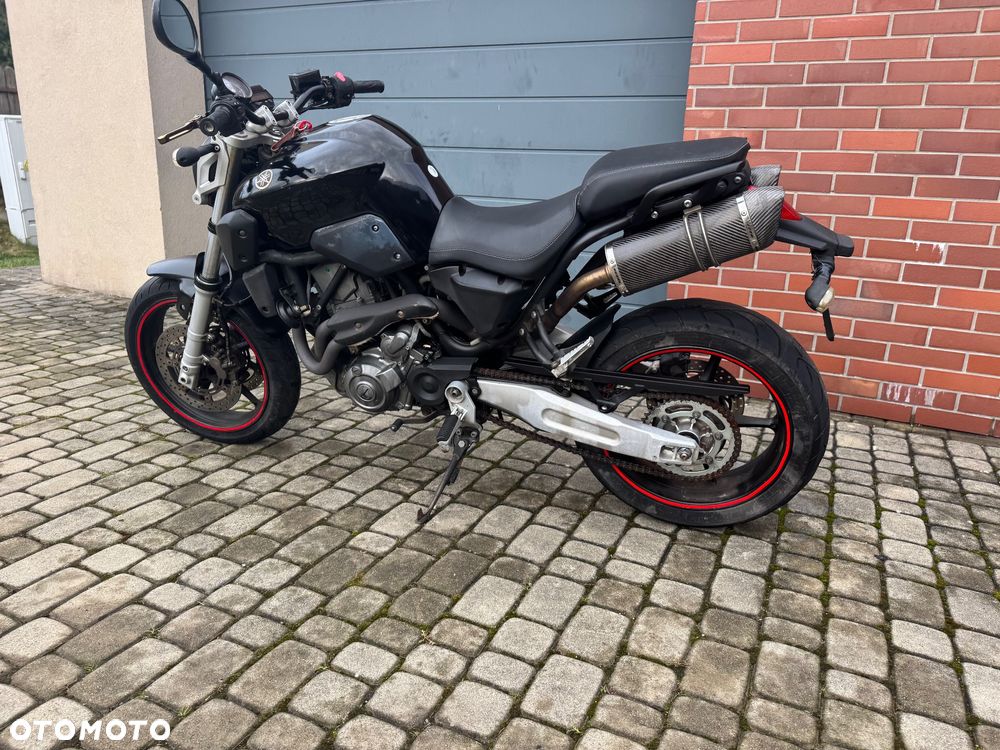 Yamaha MT - 12