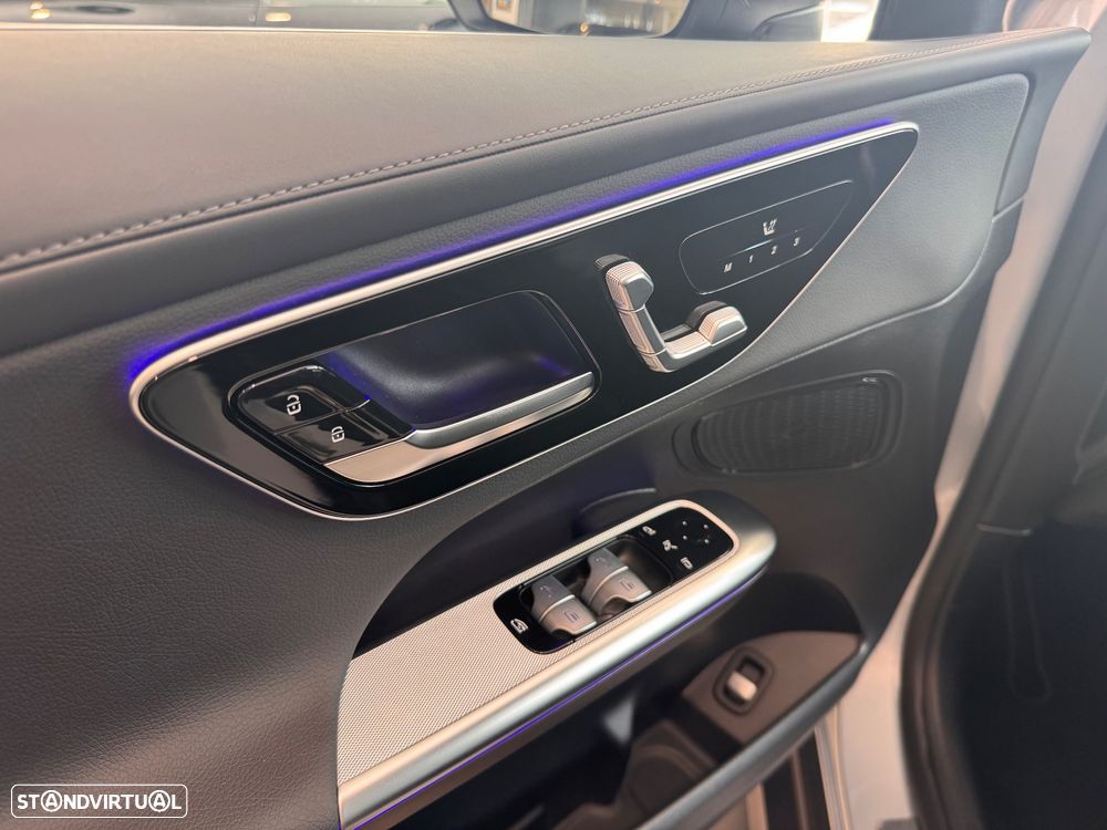 Mercedes-Benz GLC 300 de 4Matic 9G-TRONIC AMG Line Advanced - 19