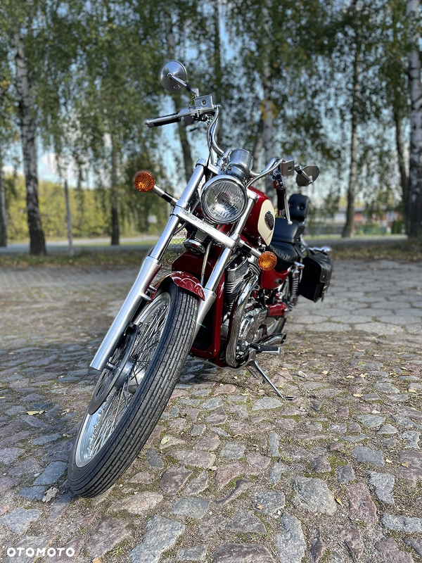 Suzuki VS