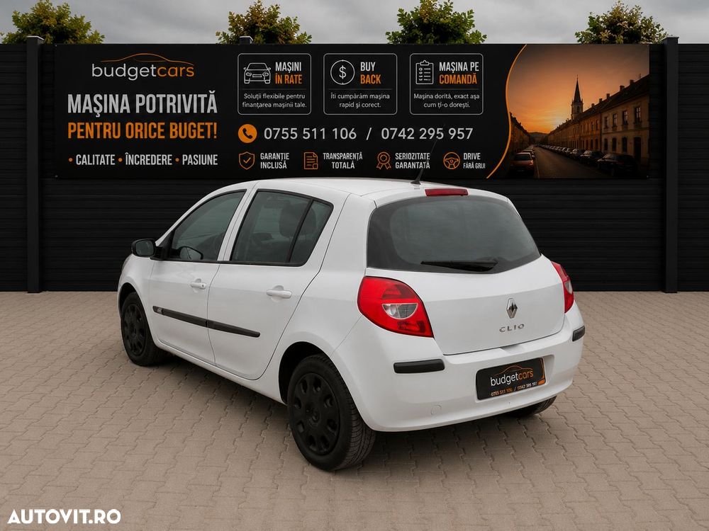 Renault Clio 1.2 16V Authentique - 3