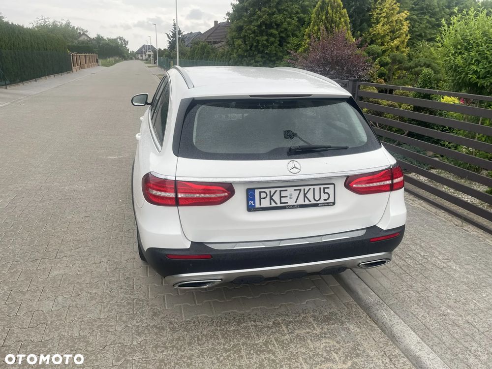 Mercedes-Benz Klasa E 220 d 4-Matic All-Terrain - 24