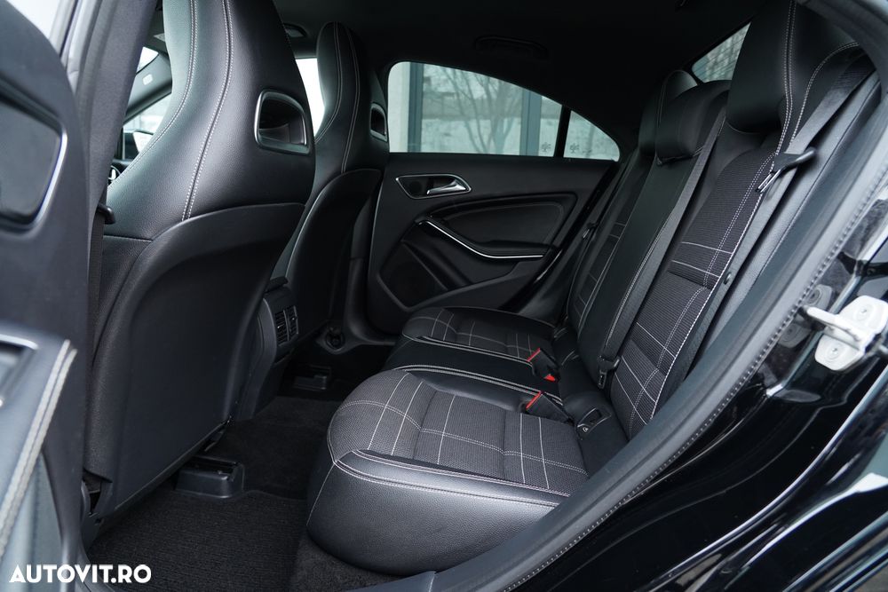 Mercedes-Benz CLA ver-200-d-4matic-7g--dct-peak-edition - 12