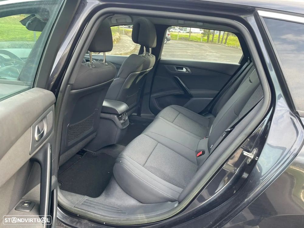 Peugeot 2008 1.2 PureTech Style - 5