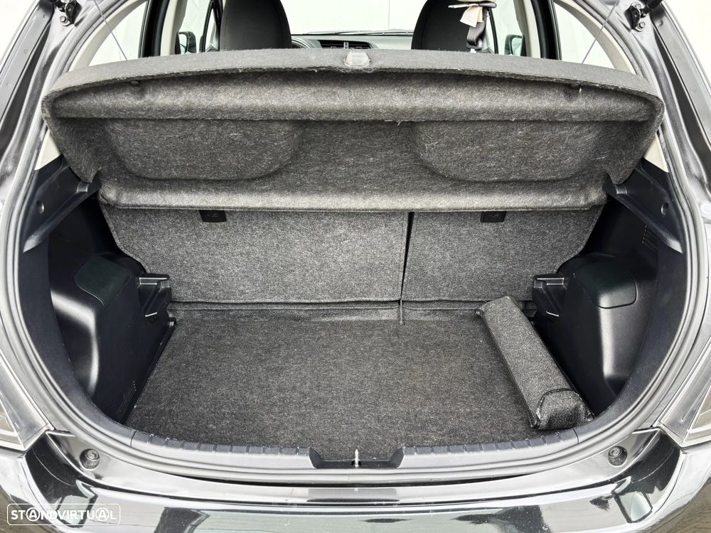 Toyota Yaris 1.5 HSD Comfort+P.Style - 34