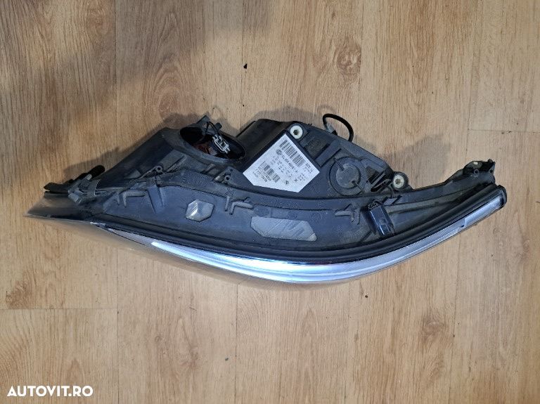 Far Stânga BMW Seria 5 E60 E61 LCI (Facelift) – Original HELLA – Bi-Xenon Standard – Sticlă Spartă - 5