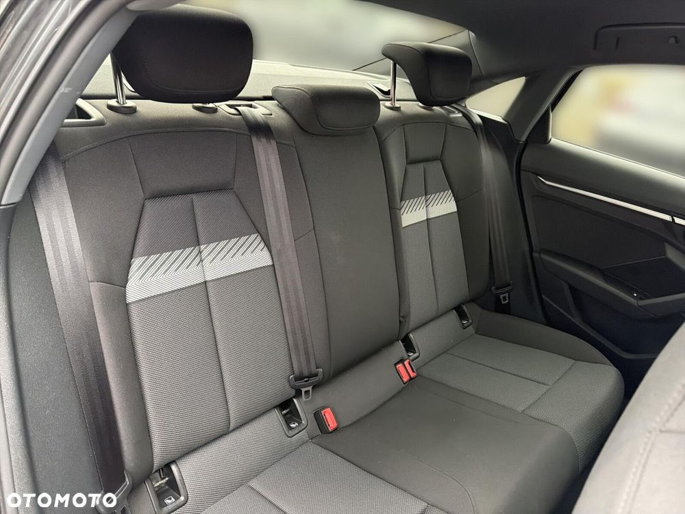 Audi A3 Limousine - 12