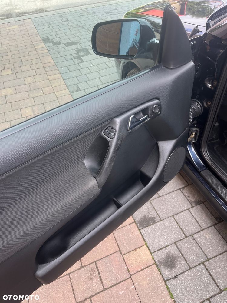 Volkswagen Golf Cabrio - 12