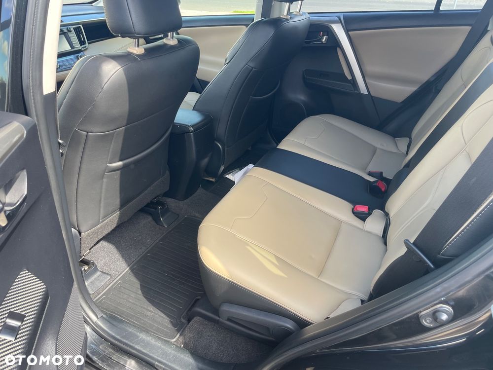 Toyota RAV4 2.0 D-4D Prestige - 8