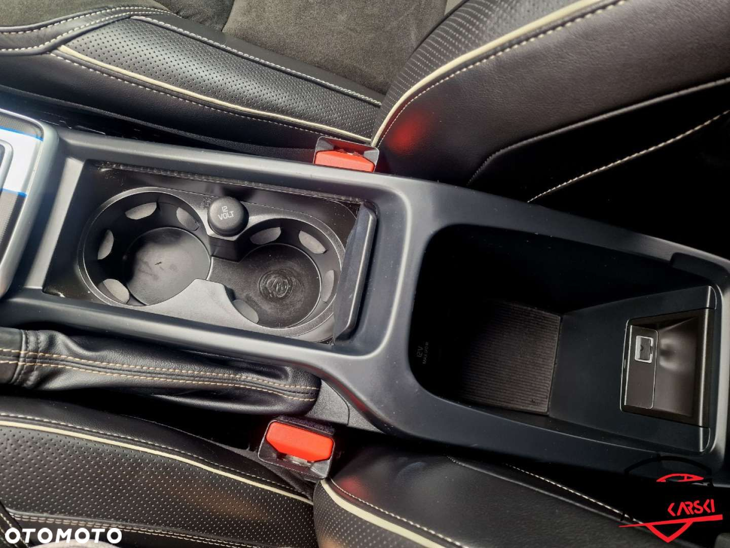 Volvo V40 - 29