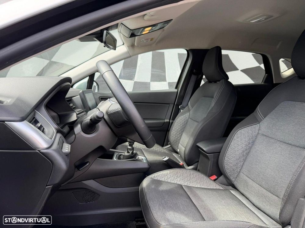 Renault Captur TCe 90 EVOLUTION - 9