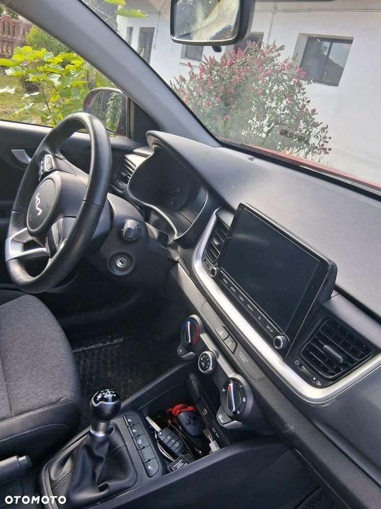 Kia Stonic 1.2 L - 9