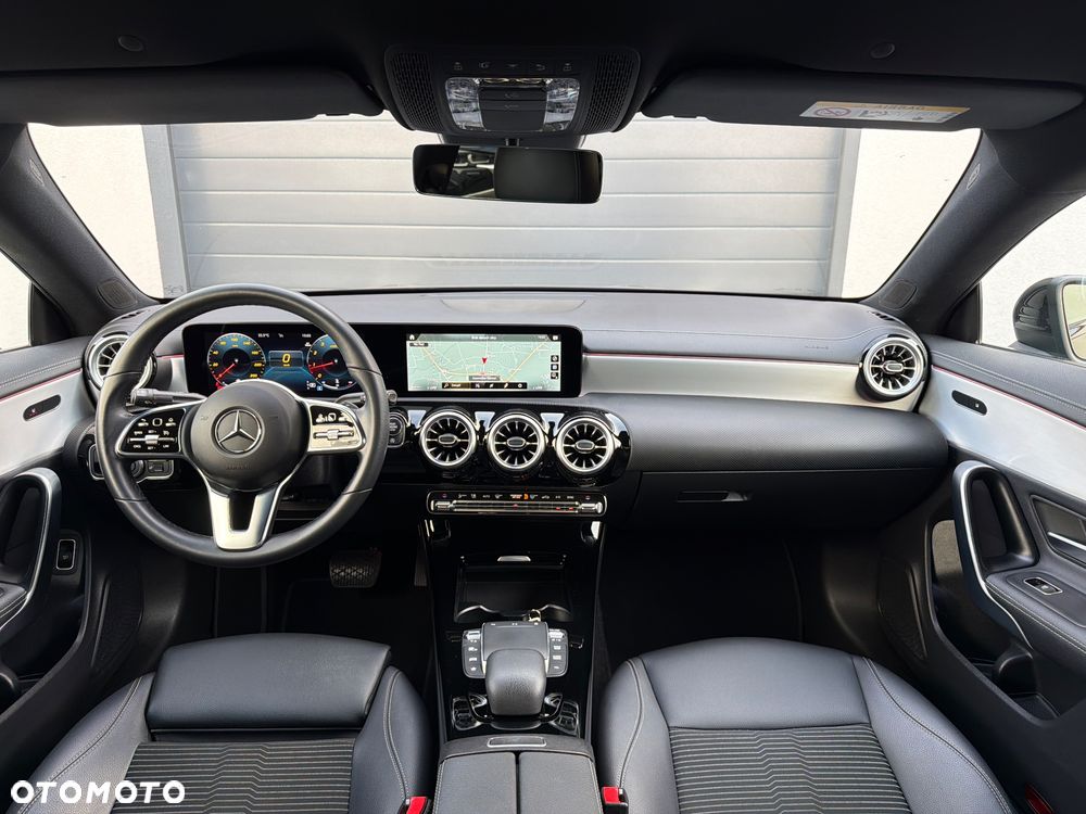 Mercedes-Benz CLA - 9