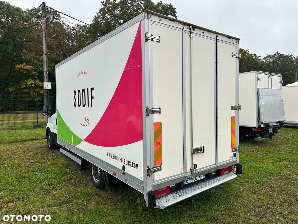 Iveco Daily 35S180 chłodnia klima 3.0 Hi Matic - 4