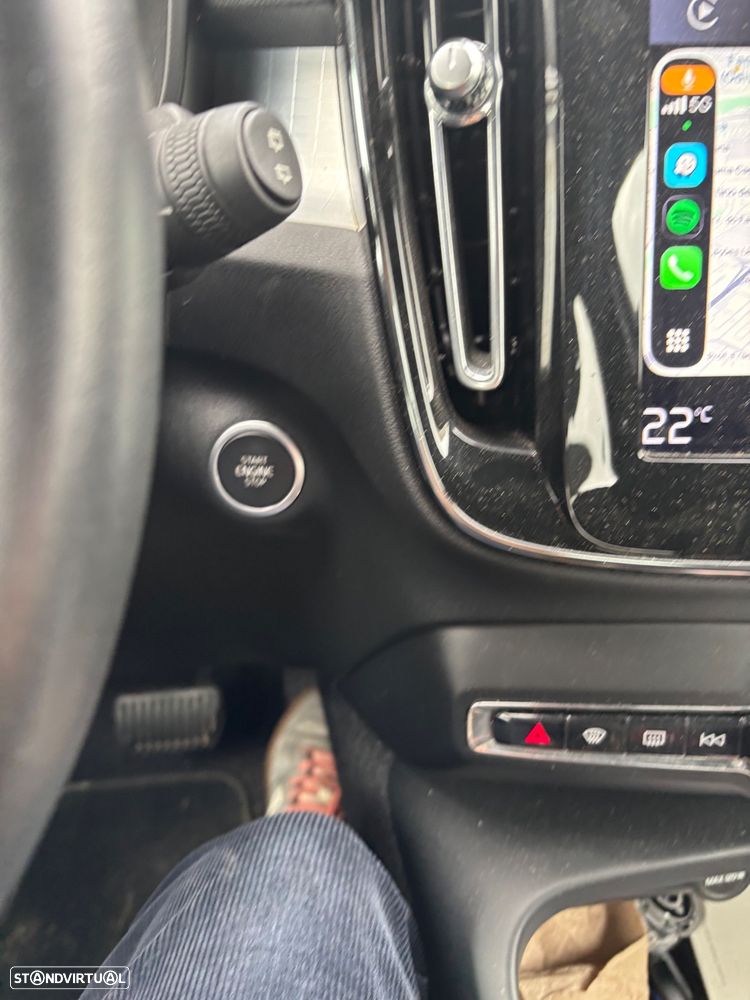 Volvo XC 40 1.5 T5 PHEV R-Design Expression - 2