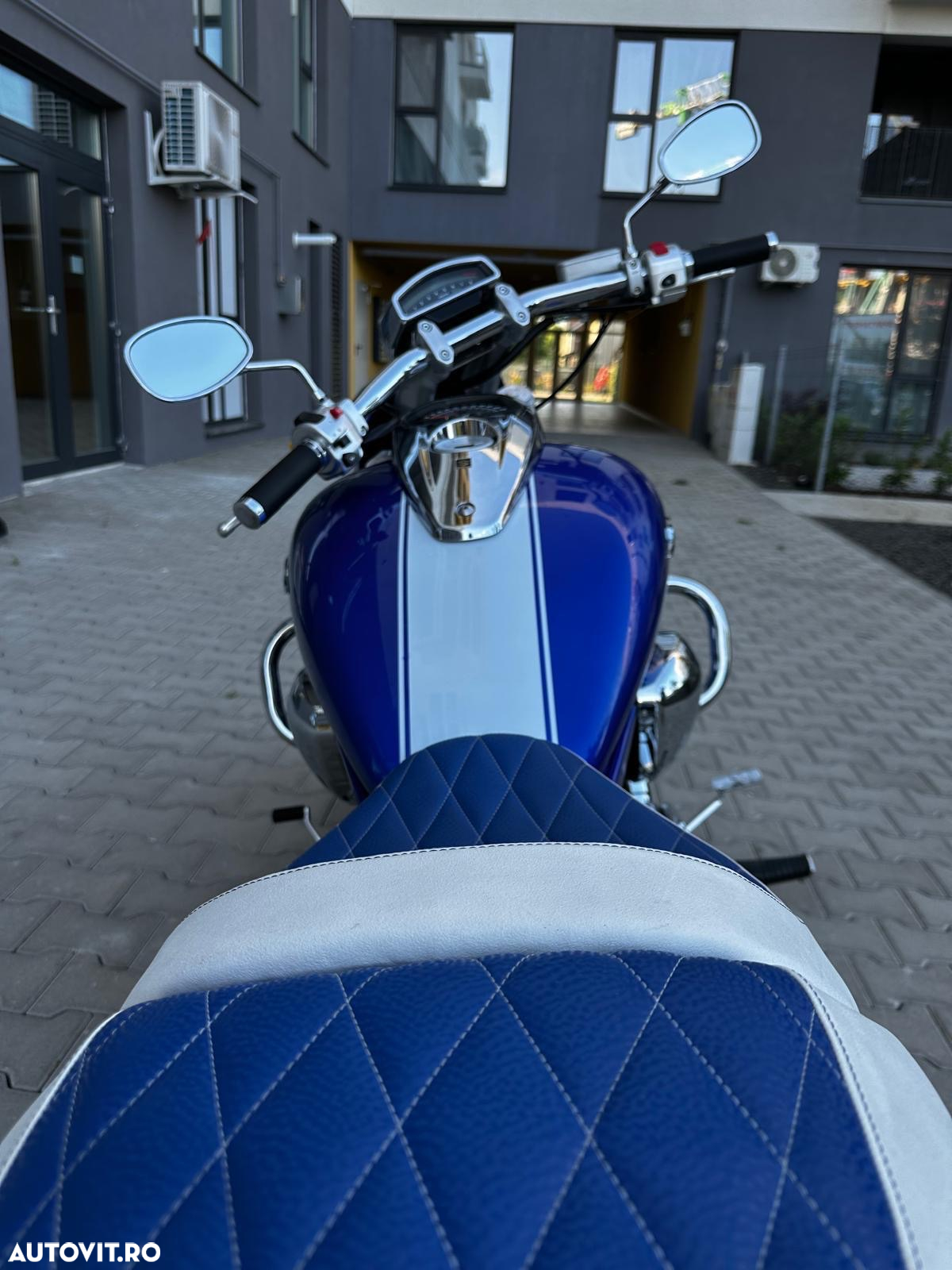 Suzuki Boulevard M109R - 7