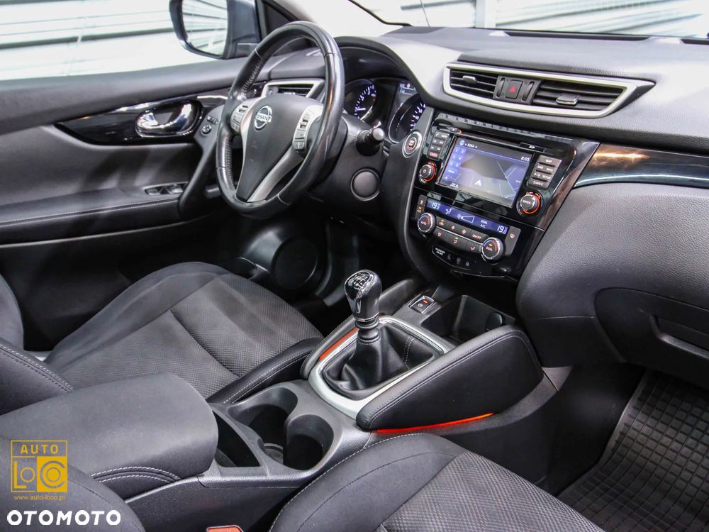 Nissan Qashqai 1.2 DIG-T N-Connecta - 16