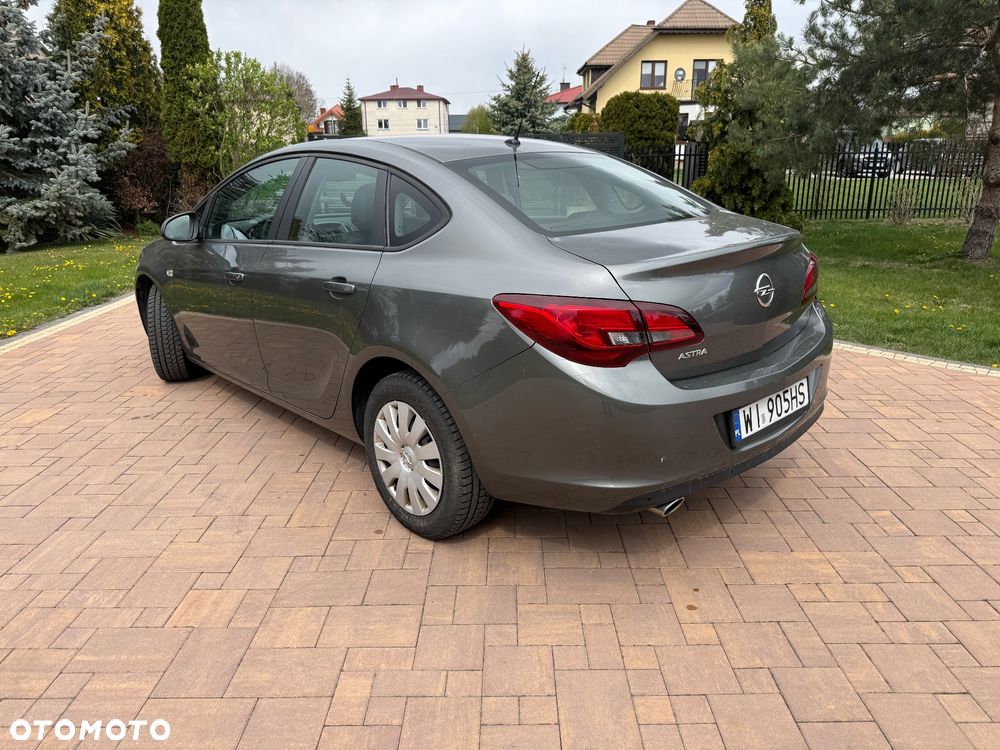 Opel Astra 1.4 T EU6 - 6
