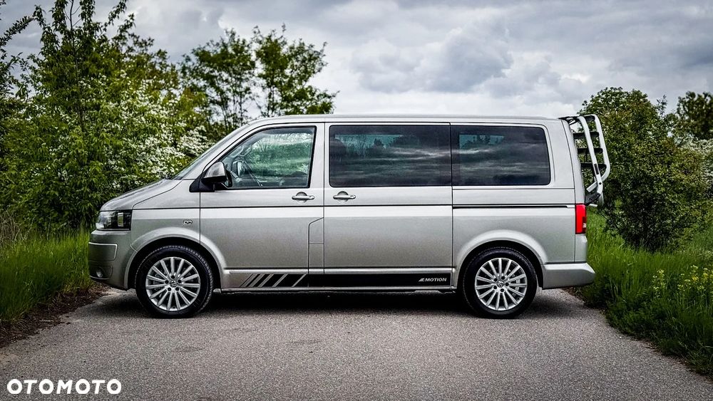 Volkswagen Multivan - 2